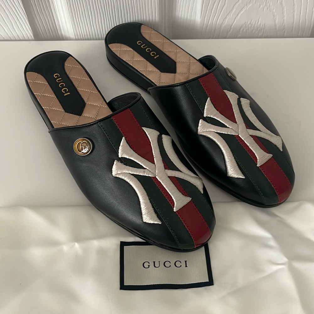 New Authentic Gucci  NY Sandal in leather Sz 37IT / 7US